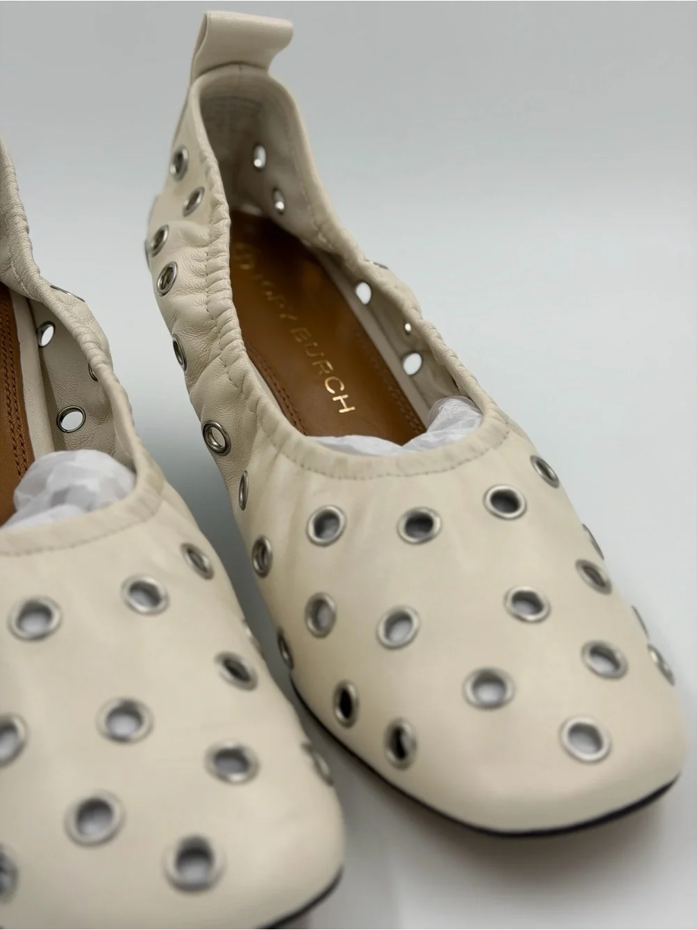 Tory Burch Eyelet Wedge – New Ivory – Size 8 – Worn once